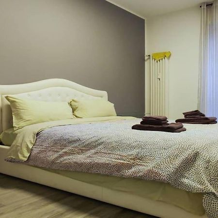 De Angeli District Apartment Milan Exterior photo