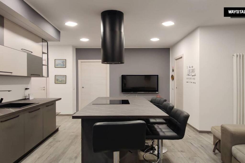 De Angeli District Apartment Milan Exterior photo